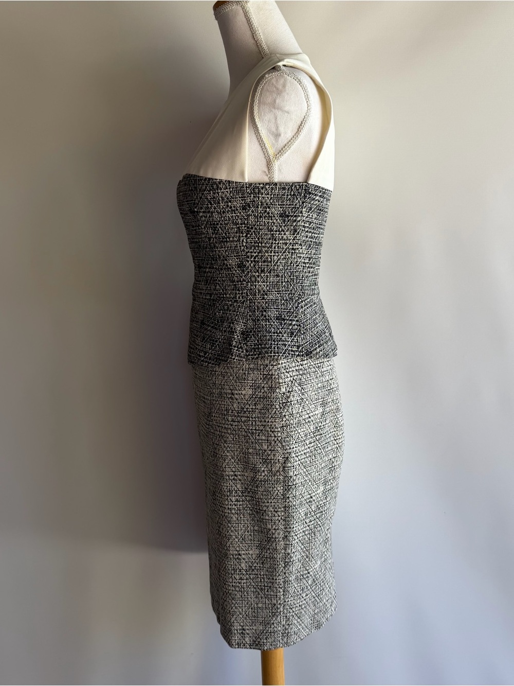 Narciso Rodriguez Sheath Dress - sz 44 - Picture 5 of 7